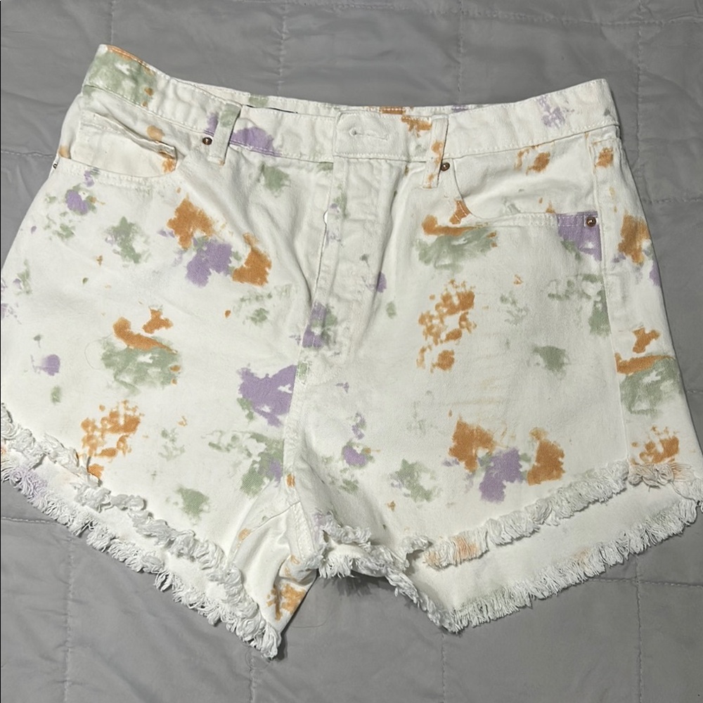 Wild Fable Tie-Dye Frayed Hem Jean Shorts